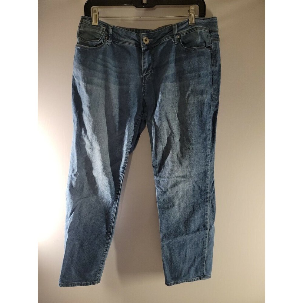 DKNY Jeans Petite Size 12P City Skinny Light Wash Denim Jeans